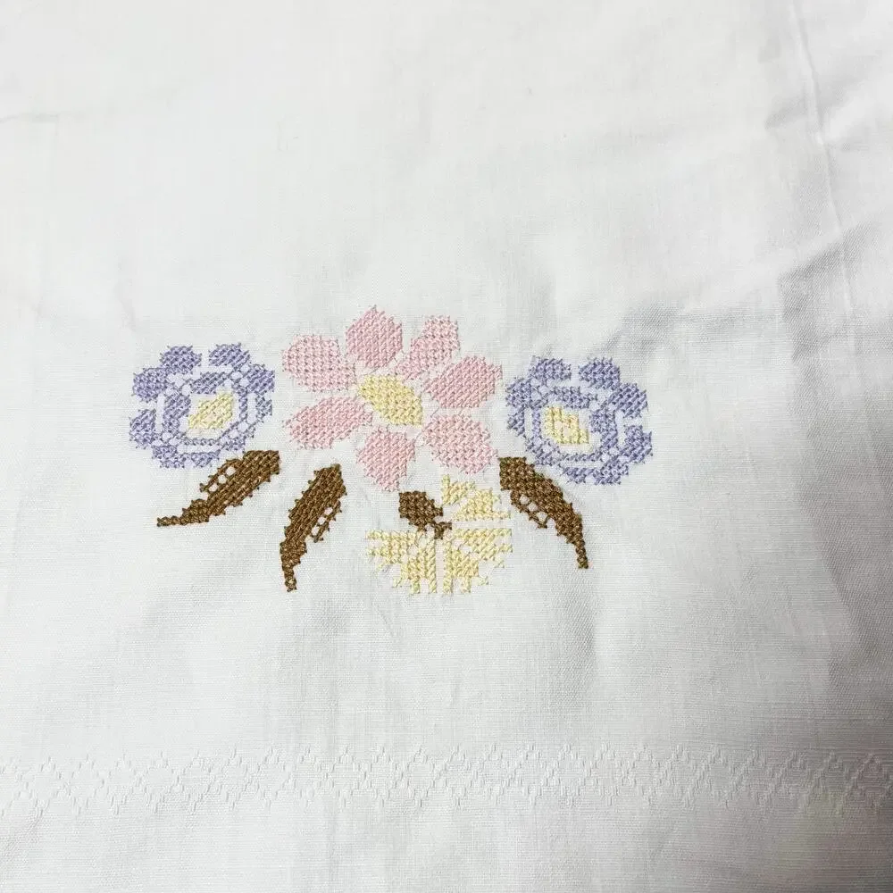 Embroidered Cotton White Table‎ Runners Set of Two 14”x27” & 22.5”x42.5” Cottage